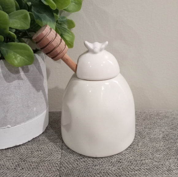 Rae Dunn Honey Pot - Picture 2 of 3